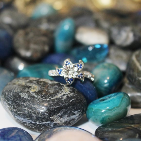 Sterling Silver Blue Flower White Sapphire Ring 8 - Picture 6 of 9